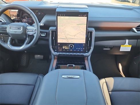 New 2026 GMC Yukon XL Denali image 21