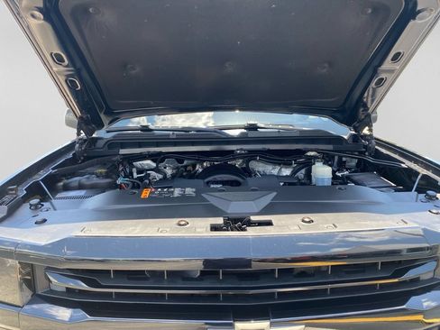 Used 2018 Chevrolet Silverado 1500 LTZ Z71 w/ LTZ Plus Package AWD/4WD image 13