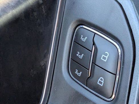 Used 2023 Ford F250 Lariat w/ Lariat Ultimate Package image 13