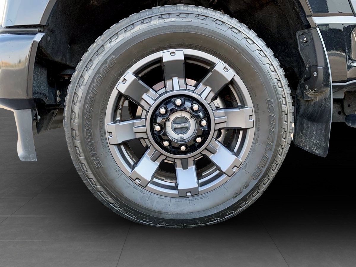 Used 2023 Ford F350 Lariat w/ Lariat Ultimate Package AWD/4WD image 12