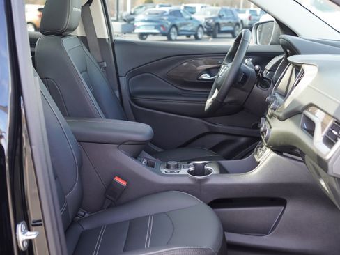 Used 2024 GMC Terrain Denali w/ Denali Premium Package image 22