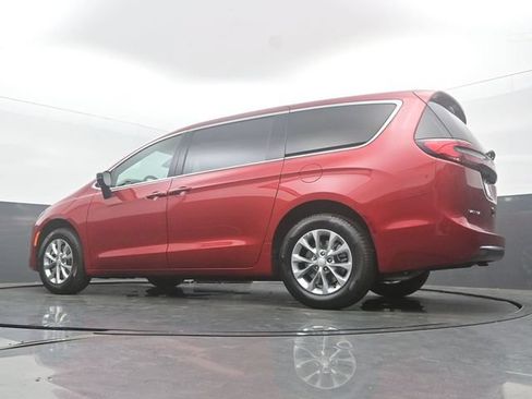 New 2027 Chrysler Pacifica Select w/ Family Tech Group AWD/4WD image 48