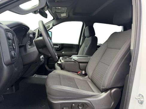 Used 2025 Chevrolet Silverado 2500 Custom w/ Custom Value Package AWD/4WD image 9
