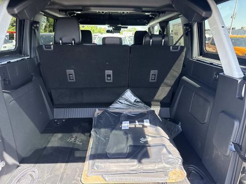 New 2026 Ford Bronco Badlands AWD/4WD image 4