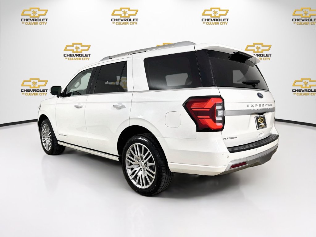 Used 2023 Ford Expedition Platinum AWD/4WD image 6