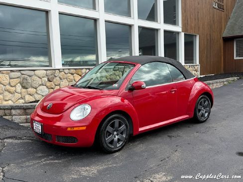 Used 2006 Volkswagen Beetle Convertible w/ Package 1 FWD image 34