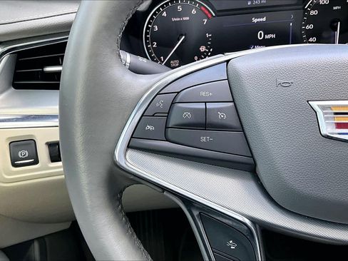 Used 2020 Cadillac XT5 Premium Luxury FWD image 22