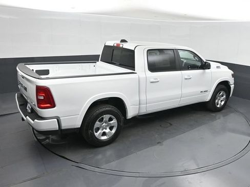 New 2026 RAM 1500 4x4 Crew Cab image 31