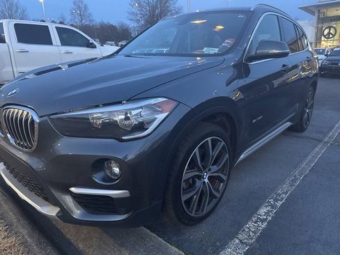 Used 2017 BMW X1 sDrive28i image 6