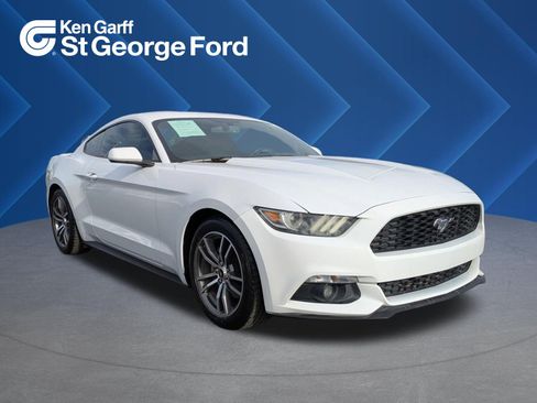 Used 2017 Ford Mustang Coupe RWD image 1