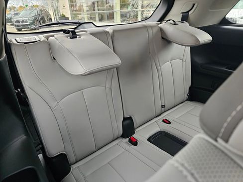 New 2026 INFINITI QX60 Luxe image 17