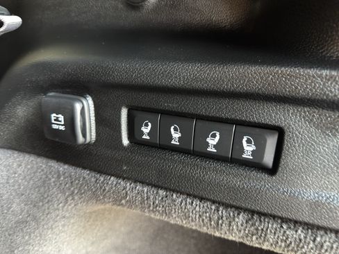 Used 2023 Jeep Grand Cherokee L Overland AWD/4WD image 24