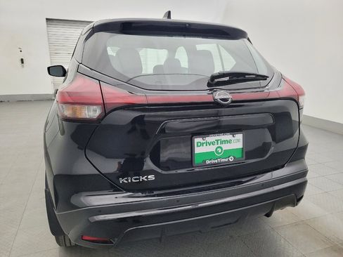 Used 2024 Nissan Kicks S FWD image 6