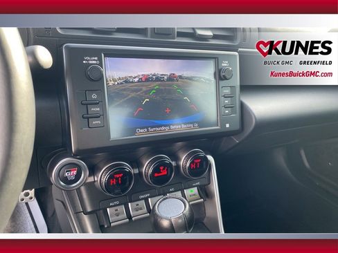 Used 2023 Toyota GR86 Premium image 24