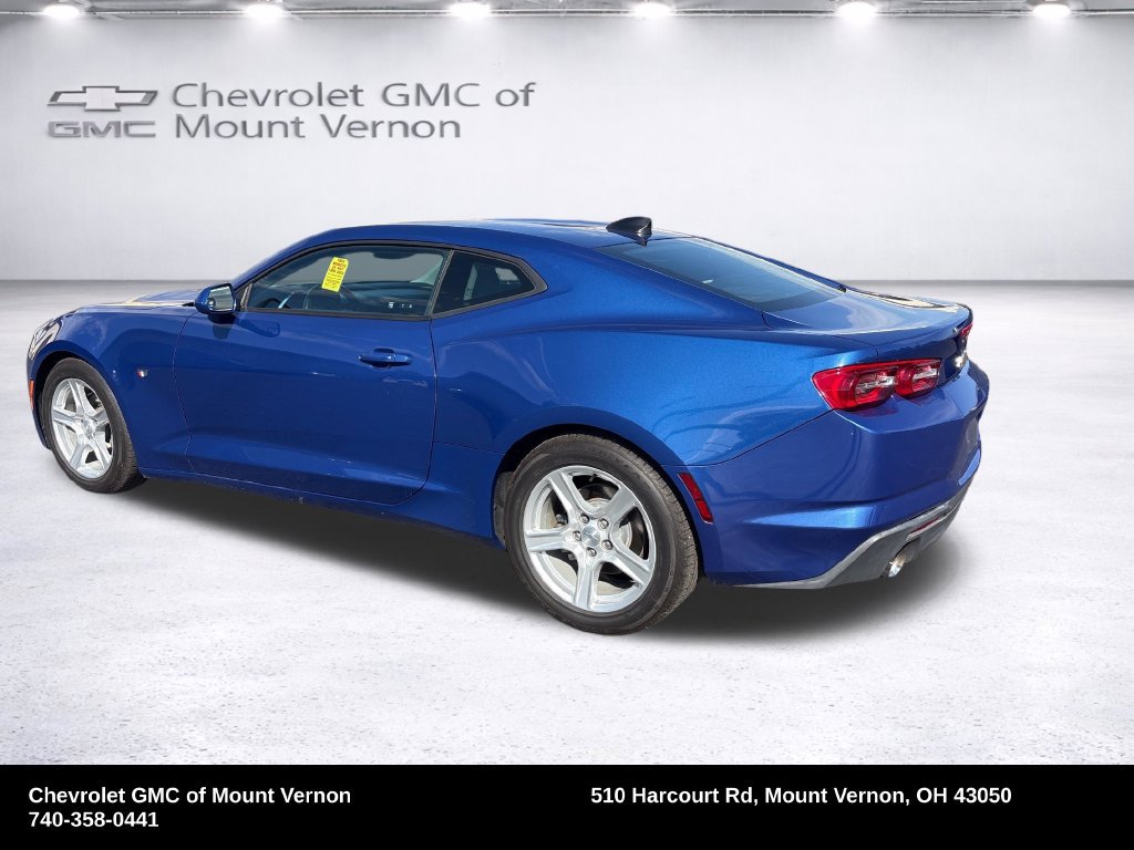 Used 2021 Chevrolet Camaro LT RWD image 3