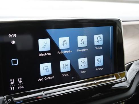 Used 2024 Volkswagen Atlas SE image 26