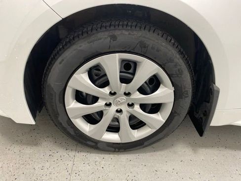 Used 2026 Toyota Corolla LE FWD image 9