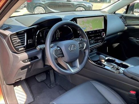 Used 2025 Lexus NX 350h AWD w/ Accessory Package (Z2) image 17