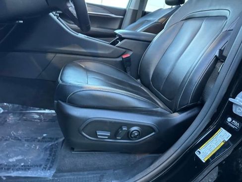Used 2022 Jeep Grand Cherokee Limited AWD/4WD image 8
