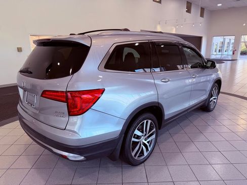 Used 2017 Honda Pilot Elite image 17