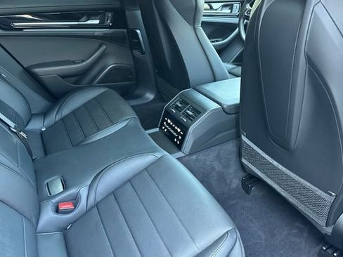 Used 2024 Porsche Panamera RWD image 18