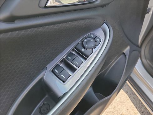 Used 2024 Chevrolet Malibu LT FWD image 21