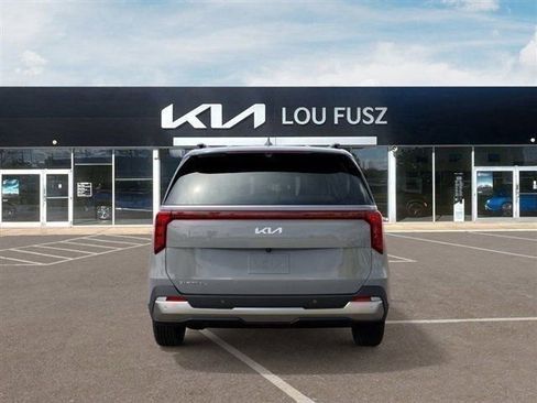 New 2026 Kia Carnival SX FWD image 5