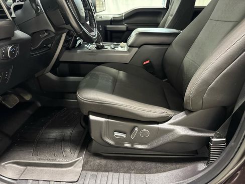 Used 2018 Ford F150 XLT w/ Equipment Group 302A Luxury AWD/4WD image 17