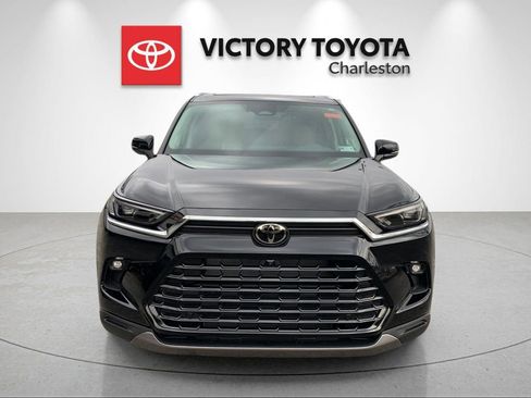 New 2026 Toyota Grand Highlander Platinum image 8