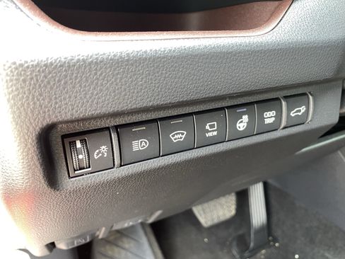 Used 2023 Toyota RAV4 Limited FWD image 21