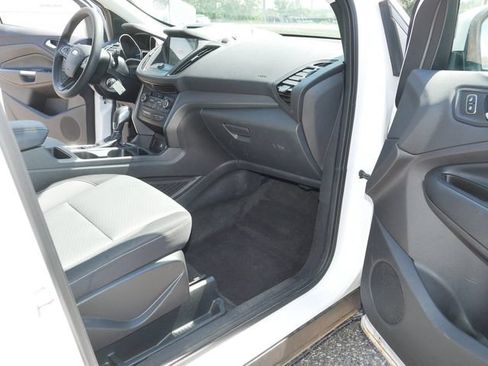 Used 2018 Ford Escape SE w/ SE Sync 3 Package FWD image 20