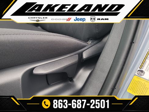 Used 2026 Toyota Corolla LE FWD image 17