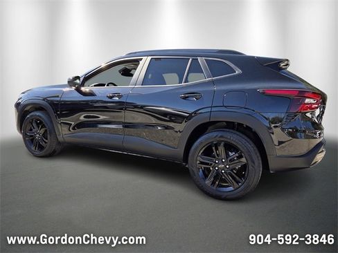 Used 2026 Chevrolet Trax ACTIV w/ Driver Confidence Package image 3