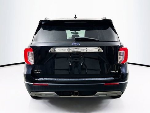 Certified 2022 Ford Explorer XLT w/ Equipment Group 202A AWD/4WD image 7