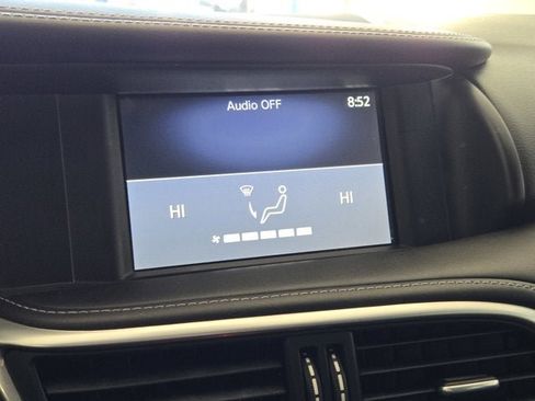 Used 2017 INFINITI QX30 Premium w/ Cargo Package image 19