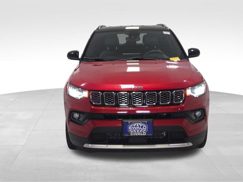 Used 2025 Jeep Compass Limited AWD/4WD image 20