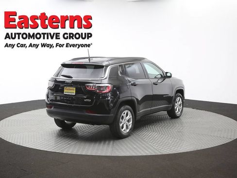 Used 2024 Jeep Compass Latitude AWD/4WD image 39