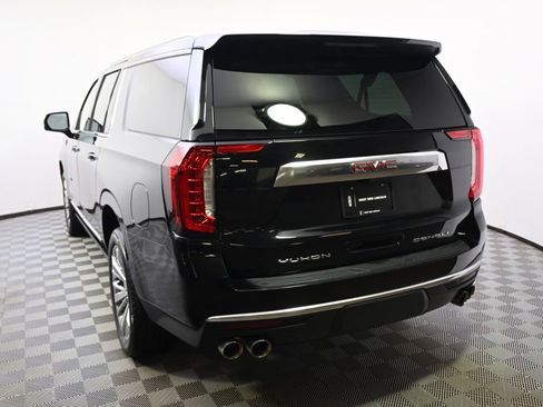 Used 2022 GMC Yukon XL Denali image 4