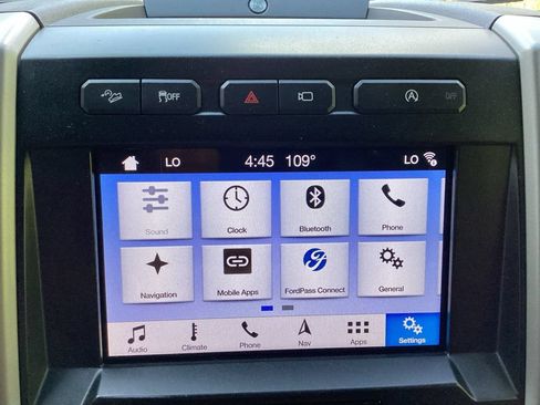 Used 2019 Ford F150 King Ranch w/ Equipment Group 601A Luxury AWD/4WD image 57