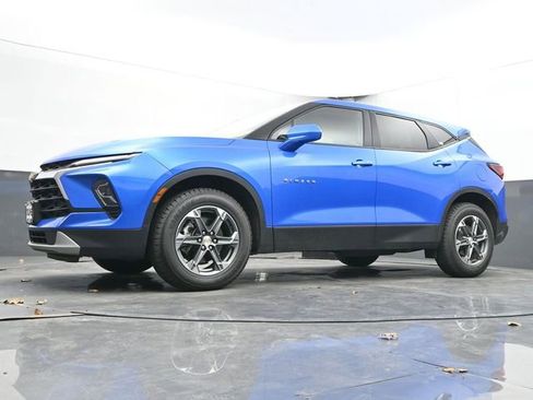 Used 2025 Chevrolet Blazer LT image 45
