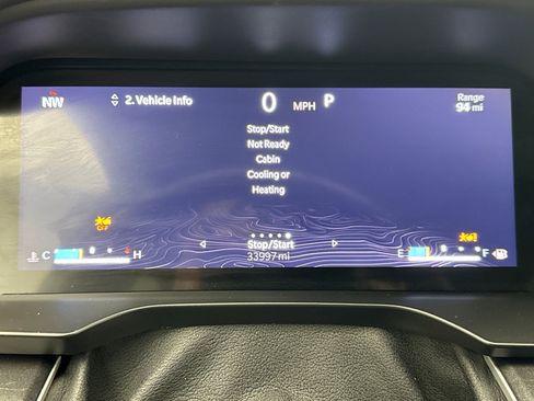 Used 2023 Jeep Grand Cherokee L Laredo image 9