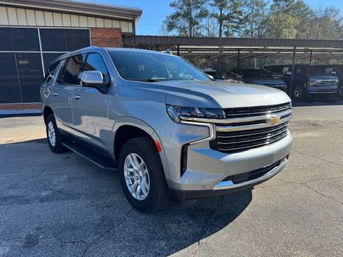 Used 2024 Chevrolet Tahoe LT RWD image 4