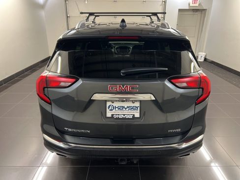 Used 2019 GMC Terrain SLT w/ Preferred Package image 5