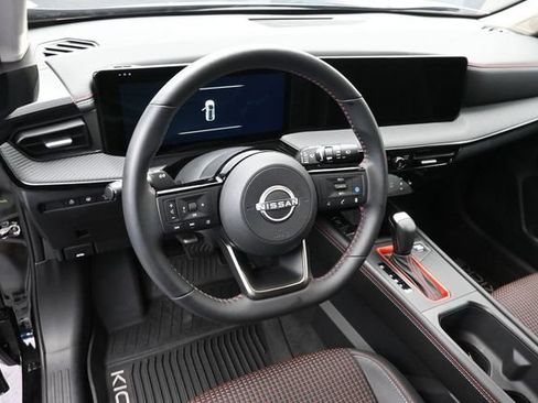 Used 2026 Nissan Kicks SR w/ SR Premium Package FWD image 25