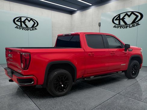 Used 2020 GMC Sierra 1500 Elevation w/ Elevation Value Package RWD image 3