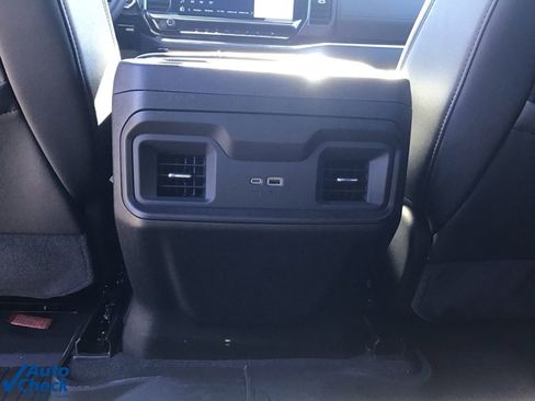 Used 2025 Chevrolet Silverado 1500 LT image 19