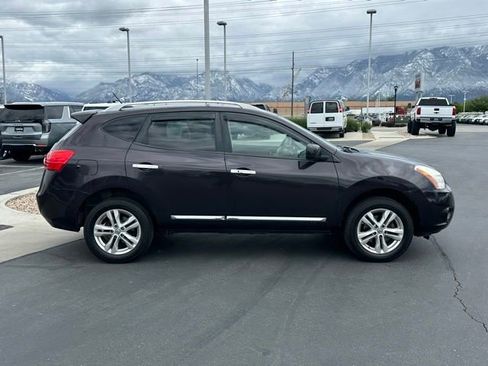 Used 2013 Nissan Rogue SV AWD/4WD image 26
