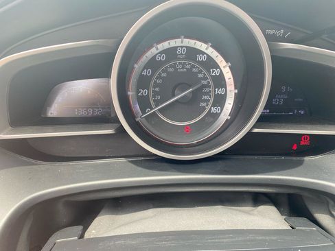 Used 2016 MAZDA MAZDA3 i Sport FWD image 12