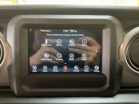 Used 2023 Jeep Wrangler Unlimited Sport AWD/4WD image 26