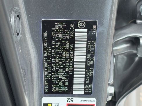 Certified 2025 Toyota Camry SE image 29